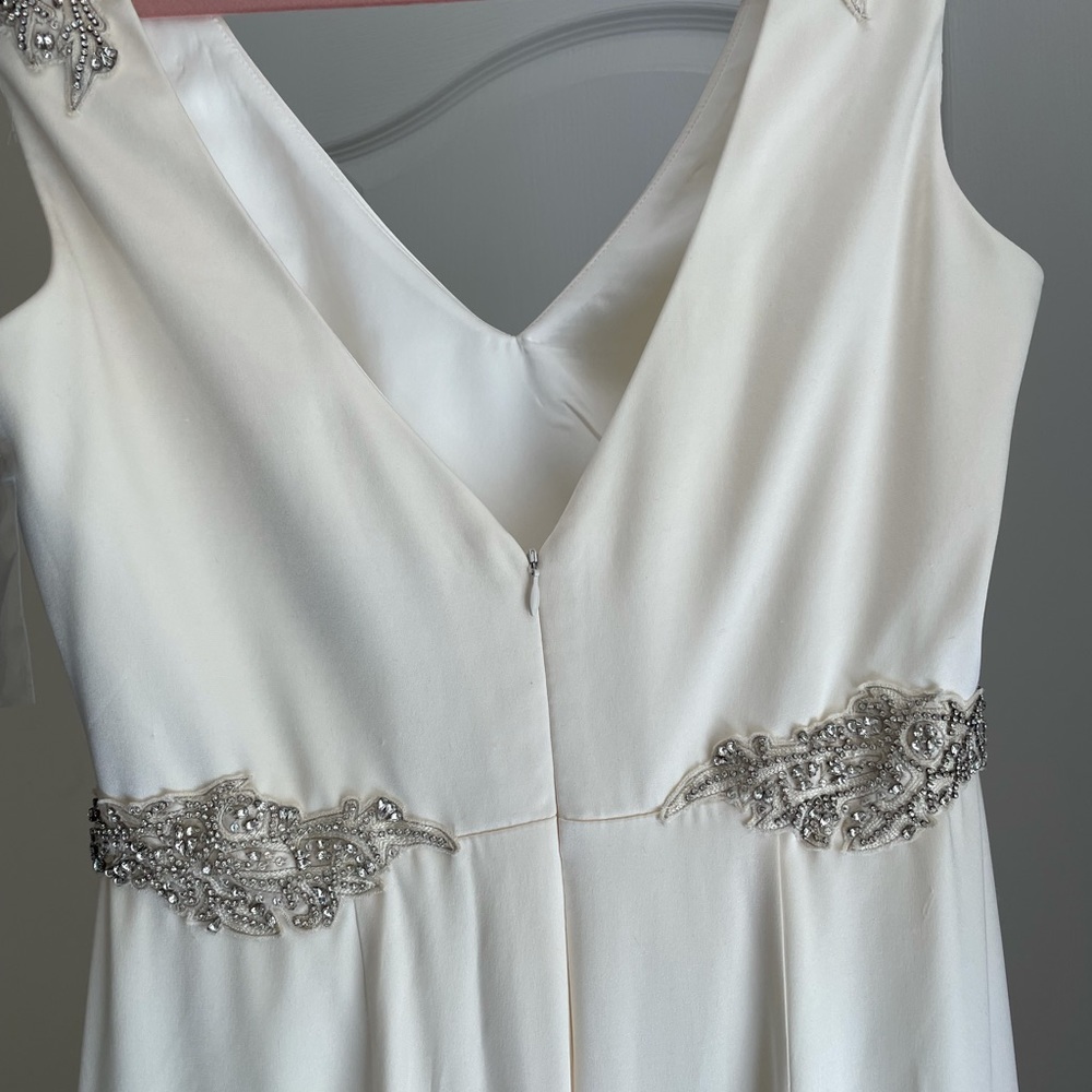 Nicole Miller Silk Alexandra Wedding Gown 10 - Picture 8 of 9
